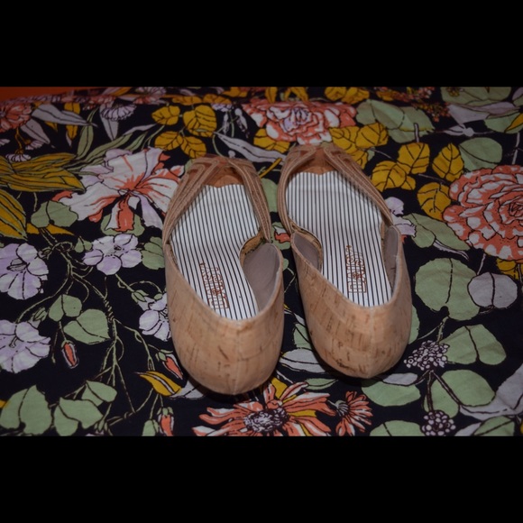 Daisy Brown Cork & Clear Wedges - Picture 3 of 4